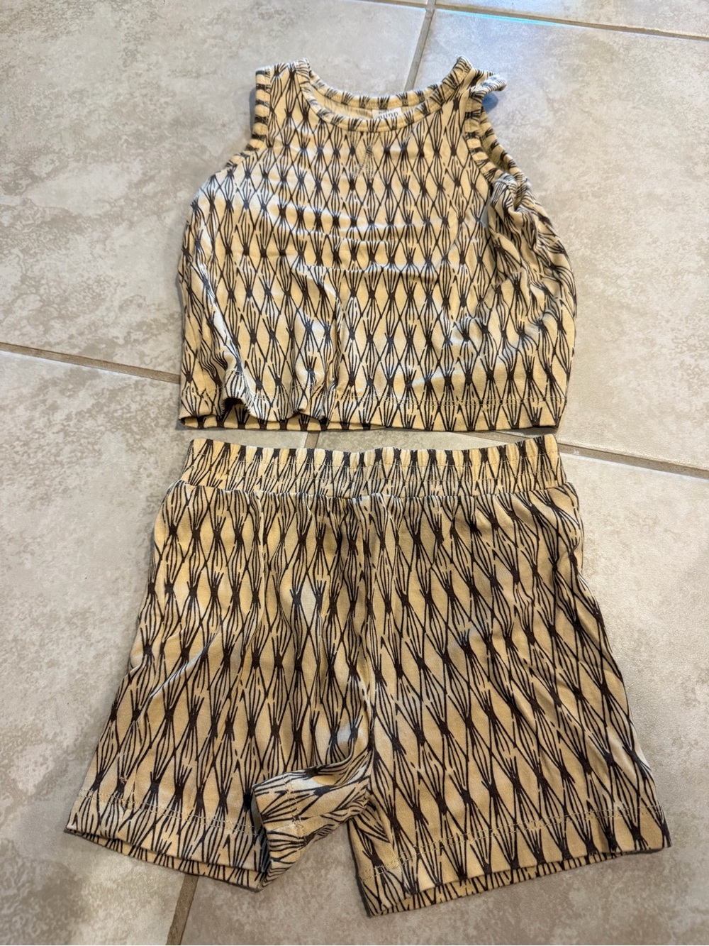 kate quinn Beige and Black Geometric Tank & Elastic Waist Shorts Set